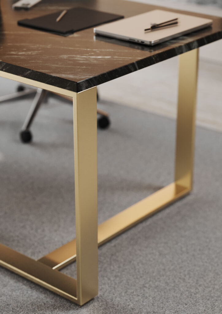 میز مدیریت Persona