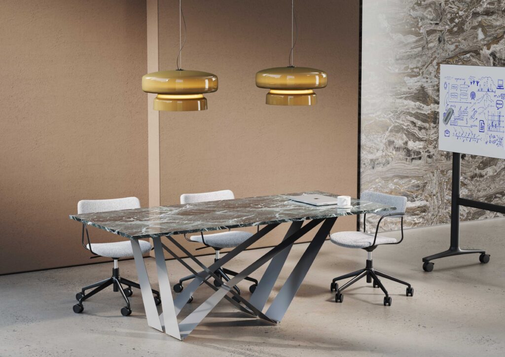 میز کنفرانس Titan